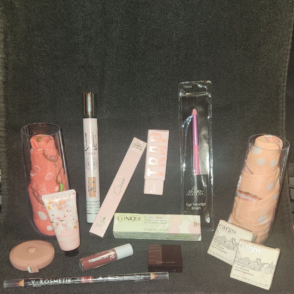 Beauty Makeup Bundle:  Jeffree Star, Clinique, Cargo, Laura Mercier, and Yara